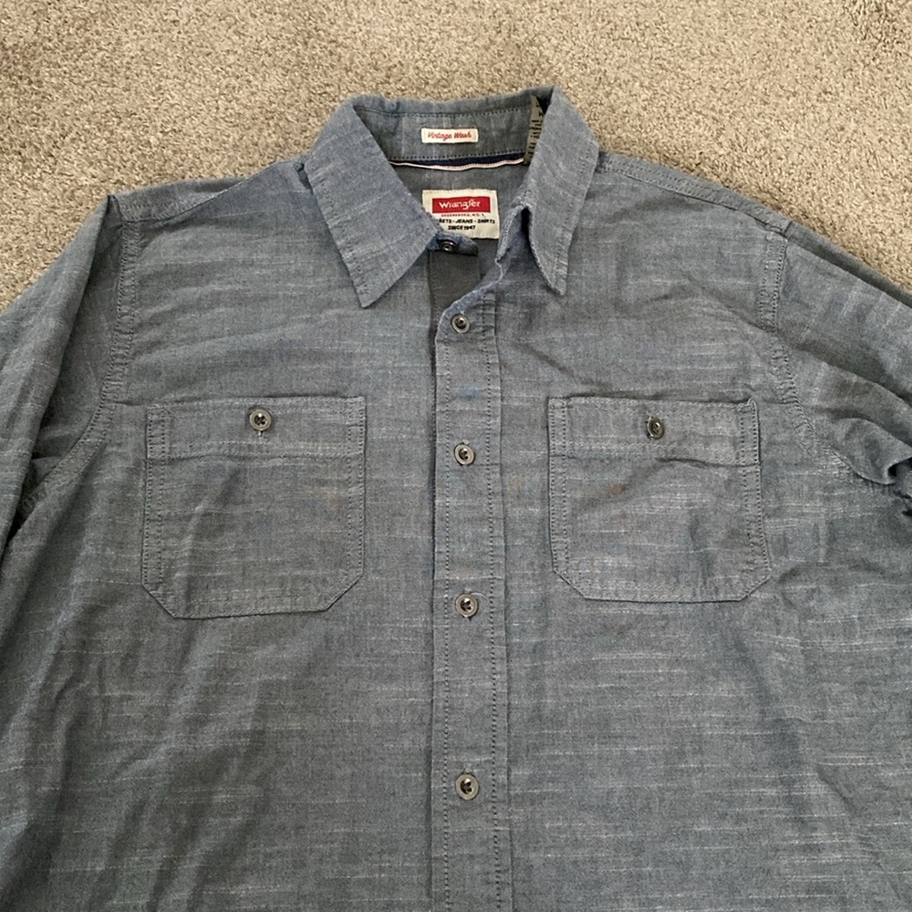 Wrangler Button-Down - Picture 3 of 4